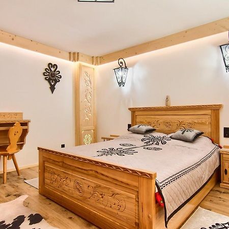 Apartament Zakopane Utrzymany W Stylu Goralskiej Chaty Eksteriør billede