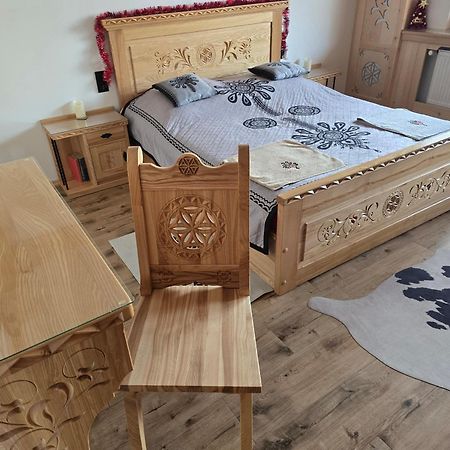 Apartament Zakopane Utrzymany W Stylu Goralskiej Chaty Eksteriør billede